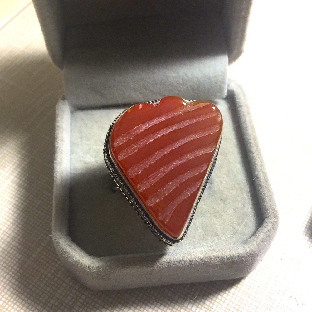 New Pretty Carved Carnelian design Ring - Picture 2 of 13